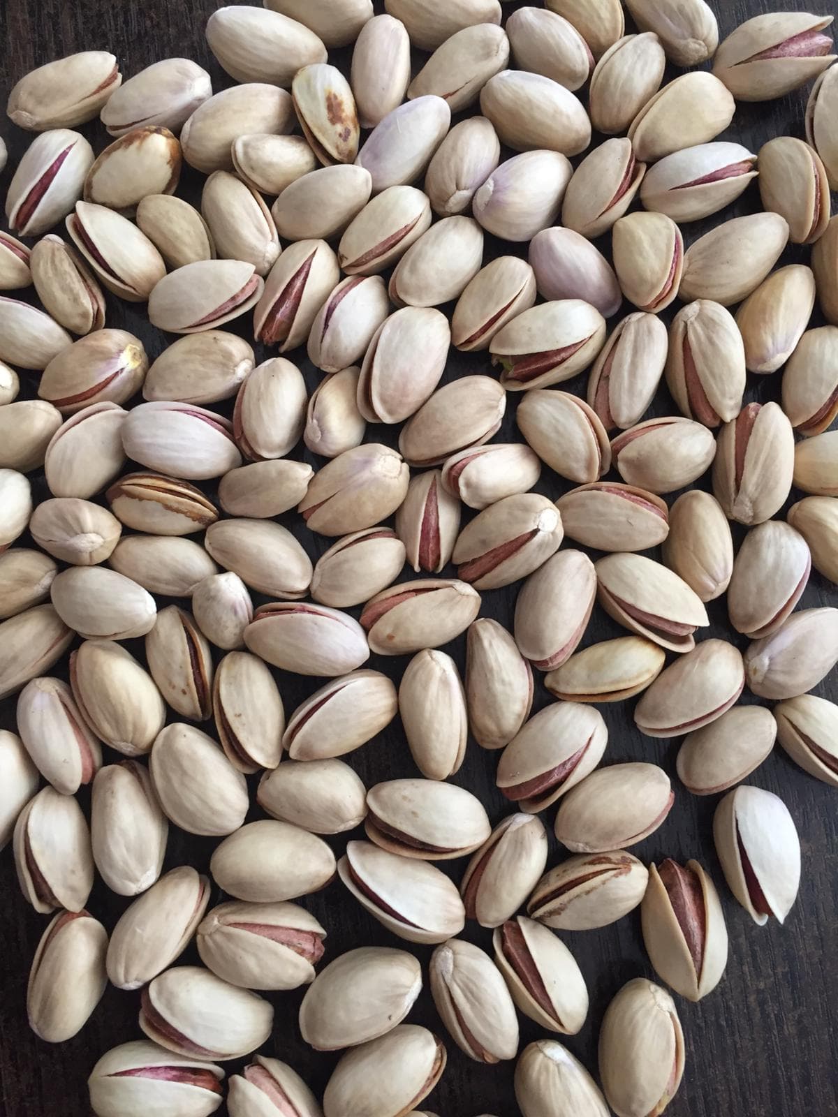 Pistachio inshell Bold type
