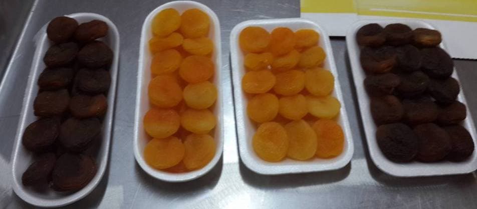Dried Apricots Retail packs