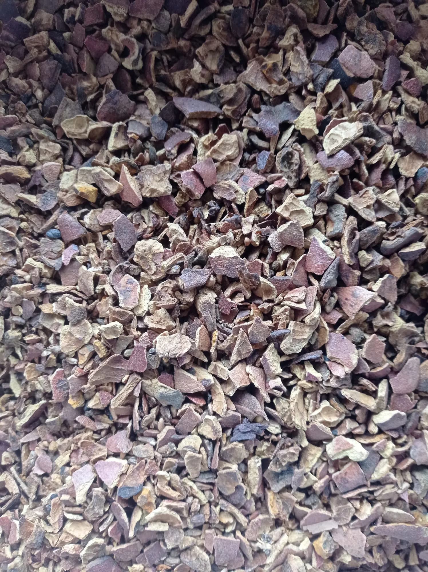 Pomegranate peel dried diced
